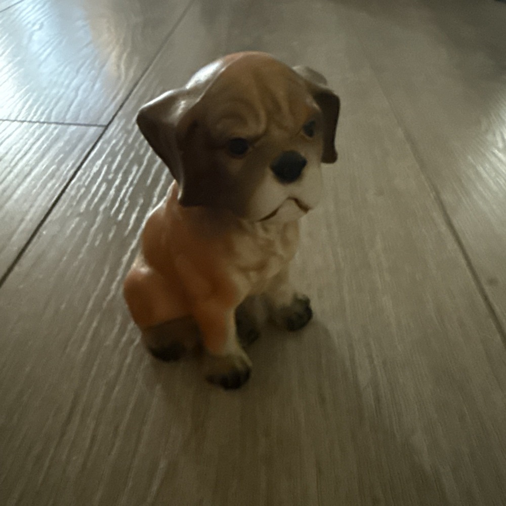 Vintage Beagle Puppy Ceramic Figurine Cute‎ Hound Dog Sitting
